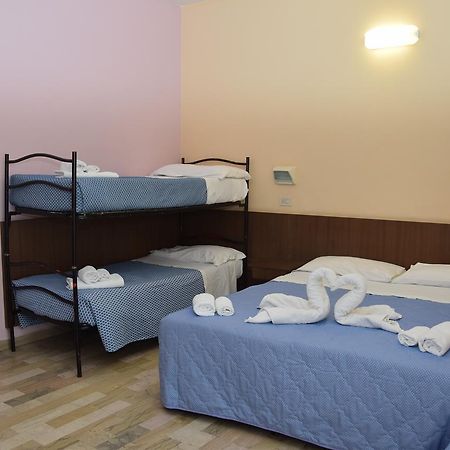 Hotel Annetta ريميني المظهر الخارجي الصورة