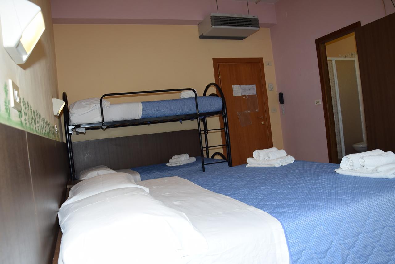 Hotel Annetta ريميني المظهر الخارجي الصورة